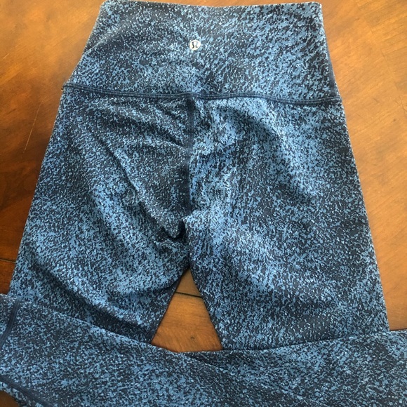Lululemon leggings - Picture 3 of 7